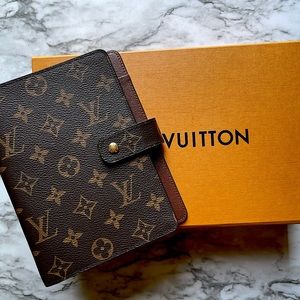 Louis Vuitton Medium Ring Agenda Cover (Monogram)